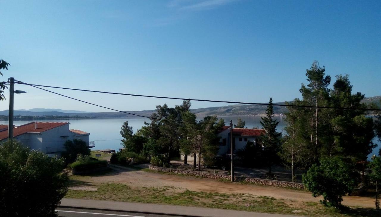 Apartmani Spomenka Seline Luaran gambar