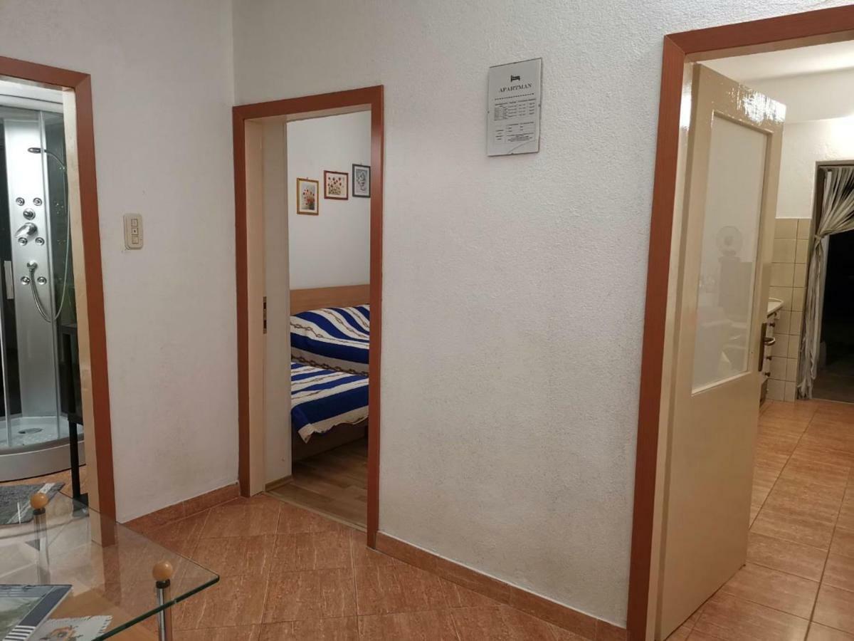 Apartmani Spomenka Seline Luaran gambar